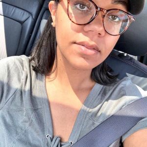 Meet your Posher, Jade